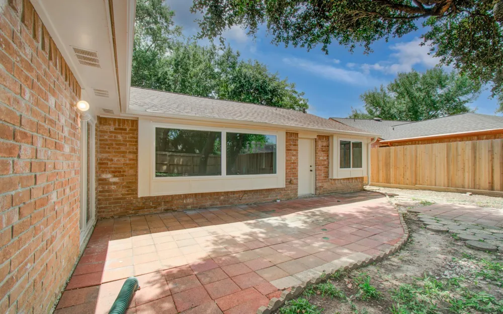 11223 Voltaire Drive Houston, TX 77065