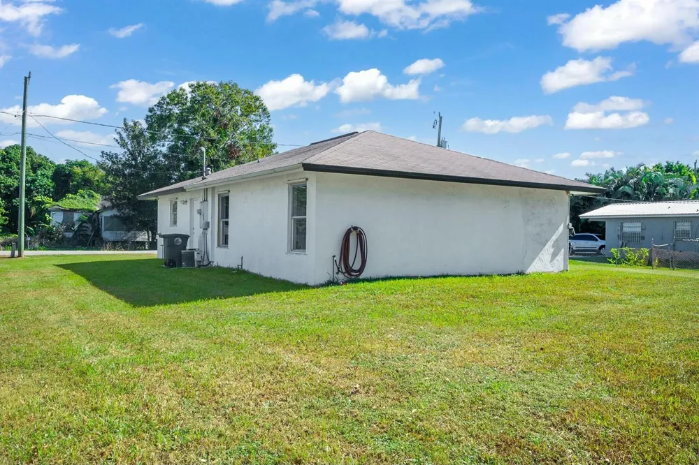 116 SE 3RD STREET Belle Glade, FL 33430