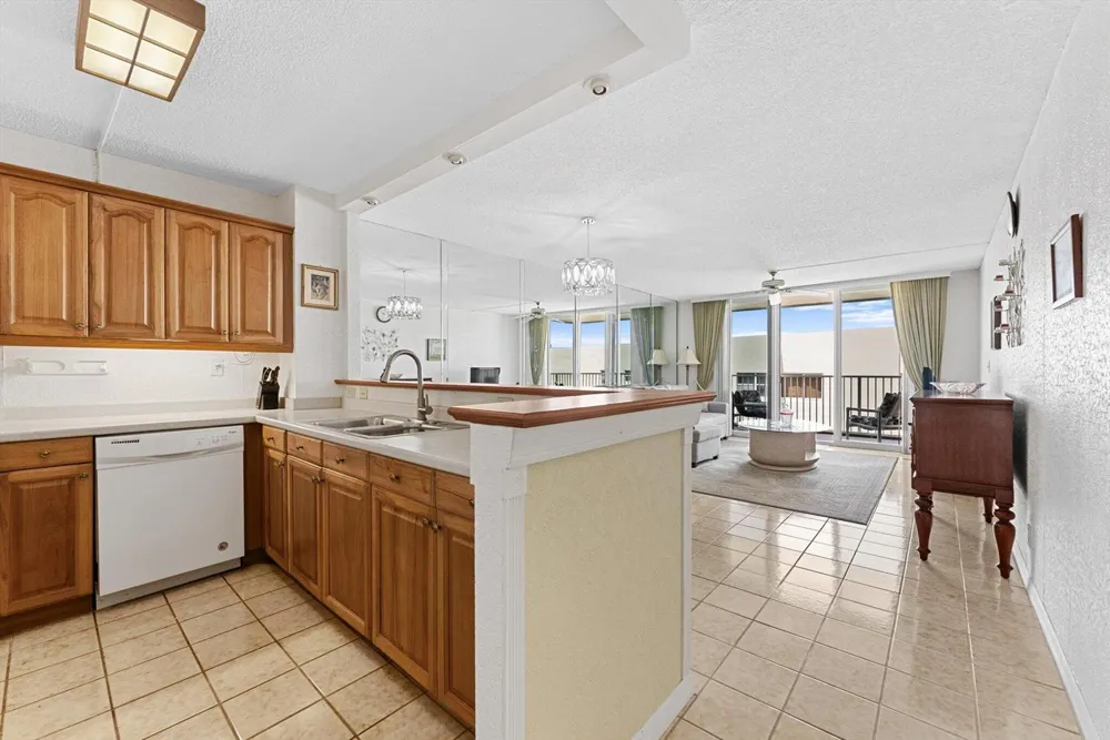 3540 S Ocean Boulevard #604 South Palm Beach, FL 33480