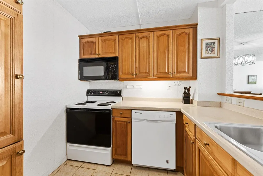 3540 S Ocean Boulevard #604 South Palm Beach, FL 33480