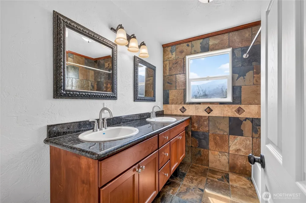 3995 Zager Road Monitor, WA 98836