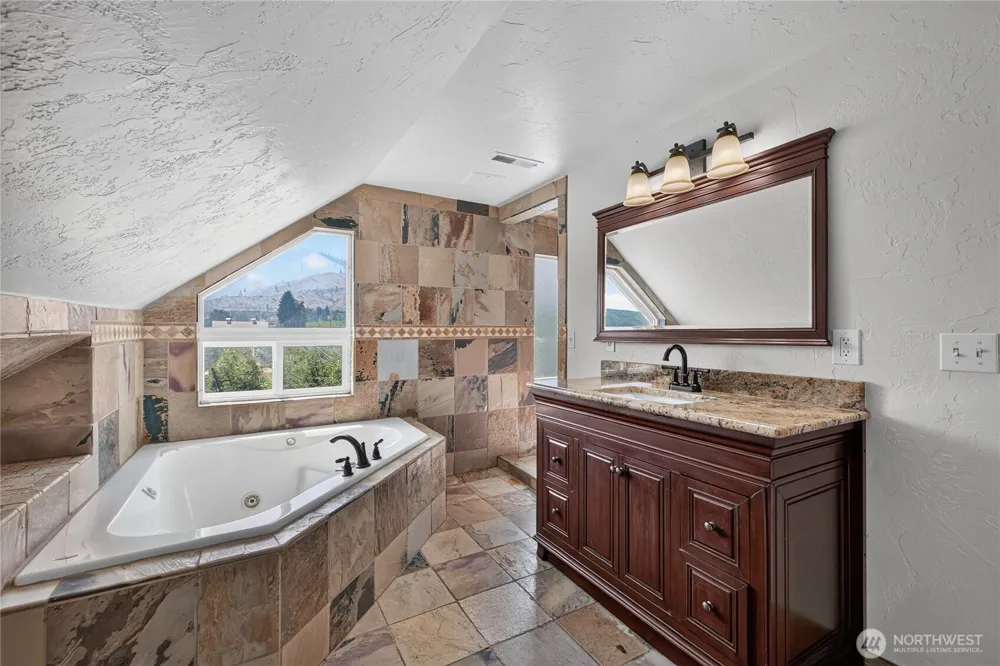 3995 Zager Road Monitor, WA 98836