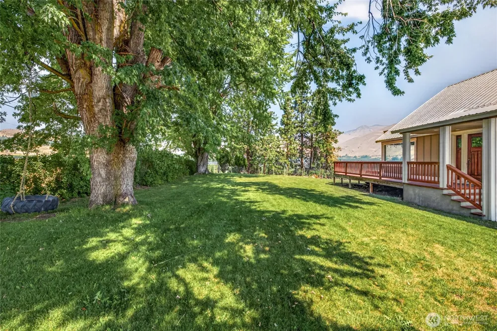 3995 Zager Road Monitor, WA 98836