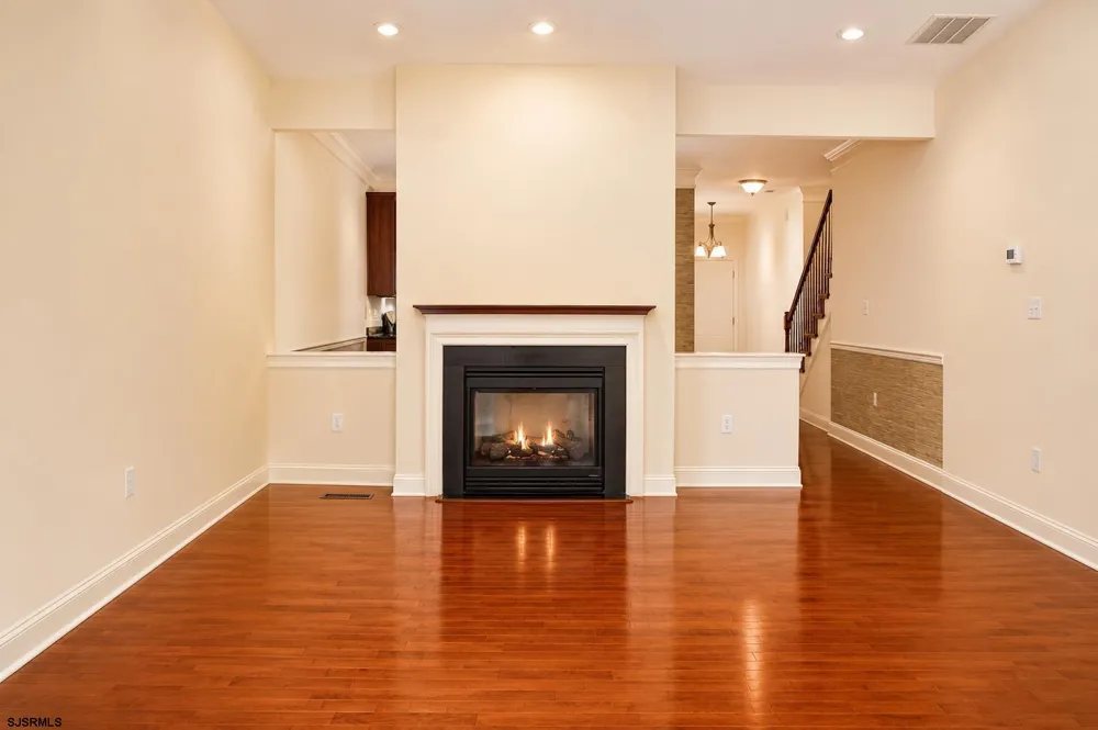 308 Osprey Ct Cape May Court House, NJ 08210