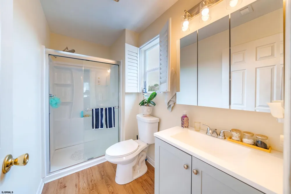 550 Central Ave Linwood, NJ 08221