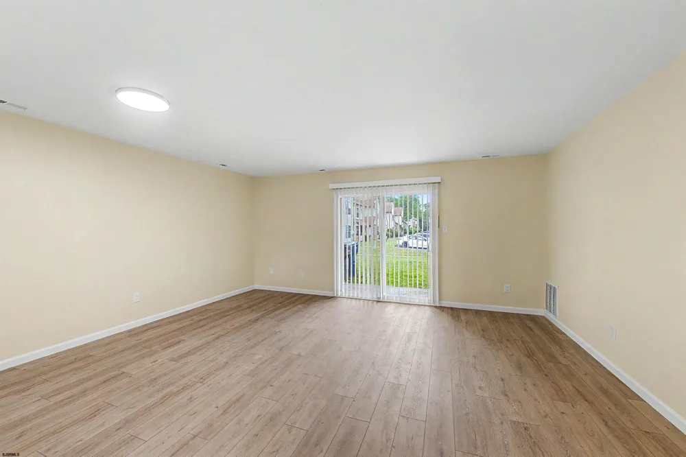 3211 Juniper Ct Mays Landing, NJ 08330