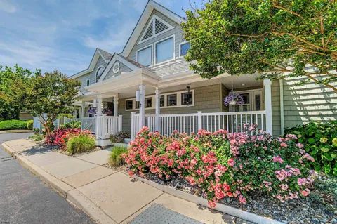 2 Catalina Drive