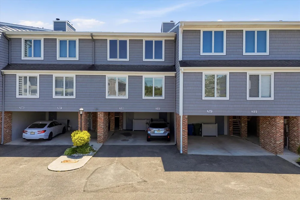 710 Harbour Cv Somers Point, NJ 08244