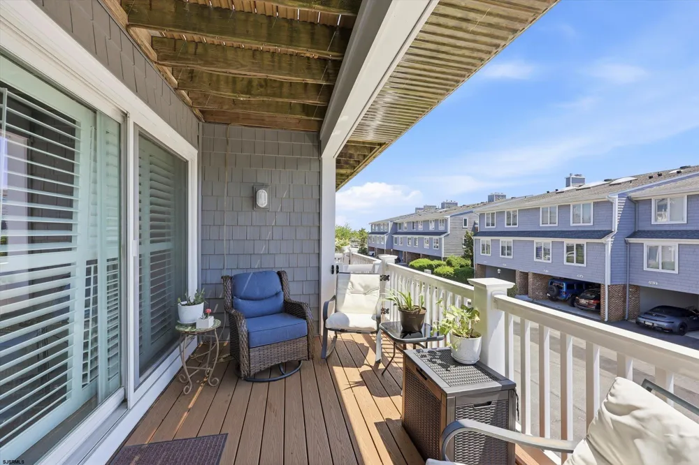 710 Harbour Cv Somers Point, NJ 08244