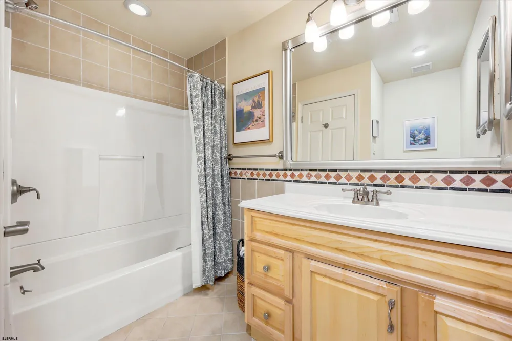 710 Harbour Cv Somers Point, NJ 08244