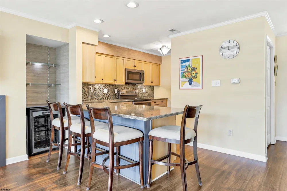 710 Harbour Cv Somers Point, NJ 08244