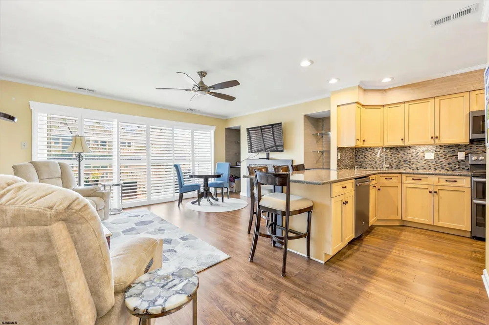 710 Harbour Cv Somers Point, NJ 08244