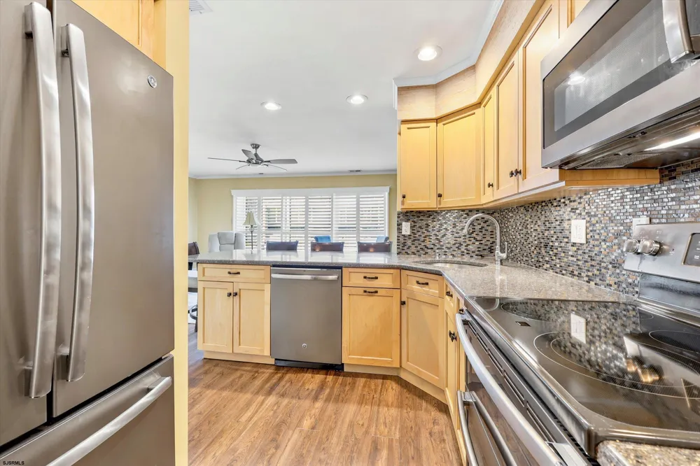 710 Harbour Cv Somers Point, NJ 08244