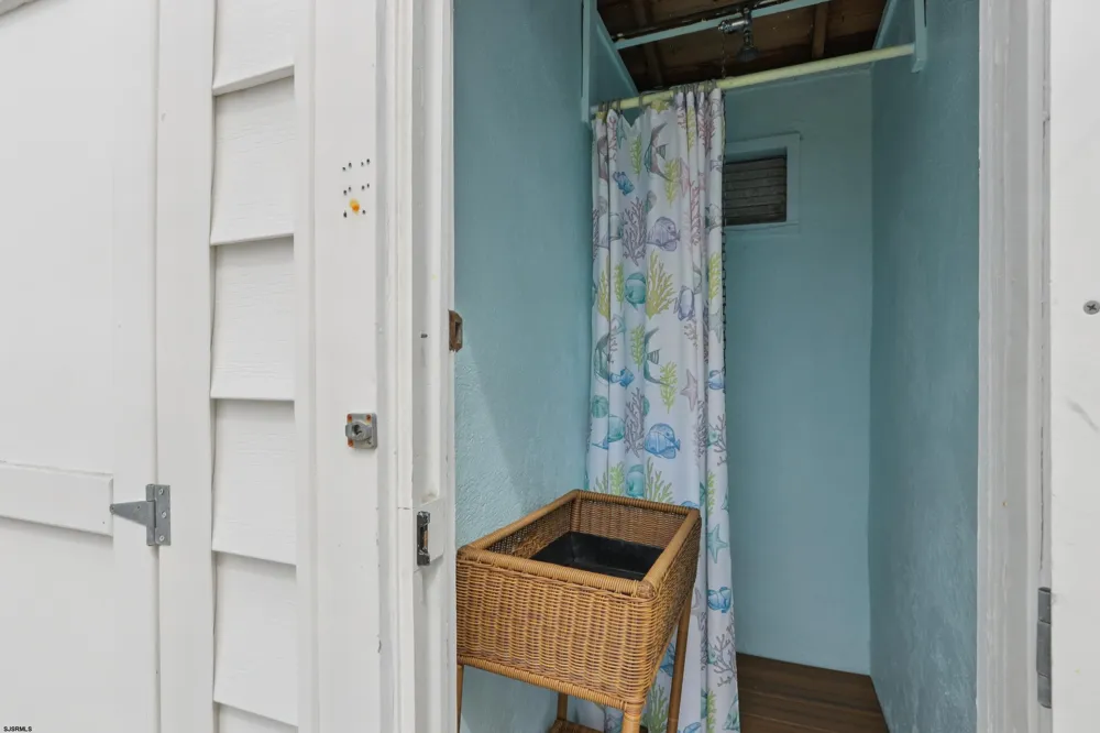 148 E Burk Ave Wildwood, NJ 08260