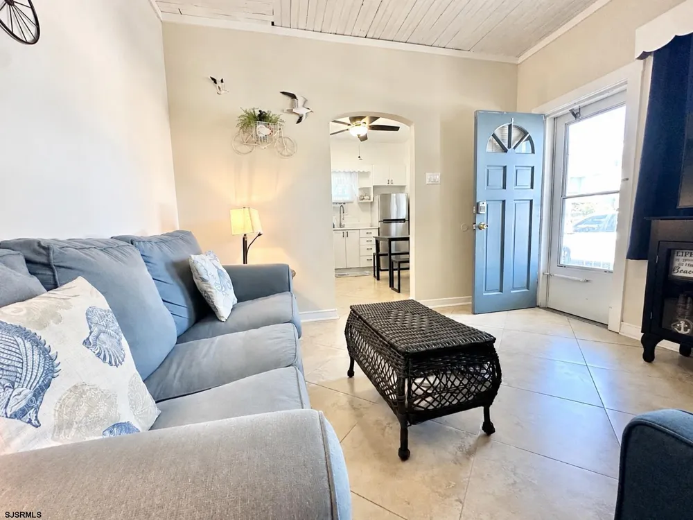 148 E Burk Ave Wildwood, NJ 08260
