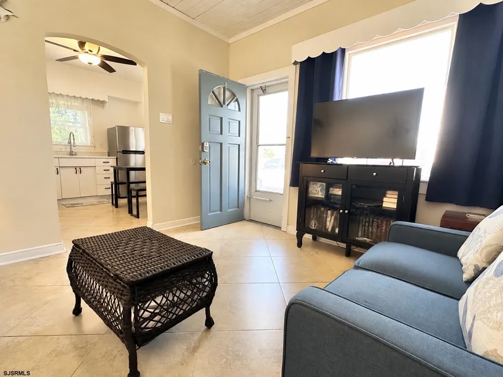 148 E Burk Ave Wildwood, NJ 08260