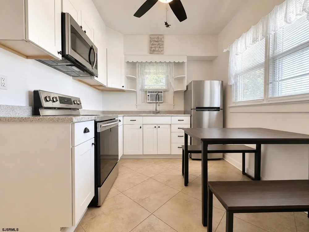 148 E Burk Ave Wildwood, NJ 08260