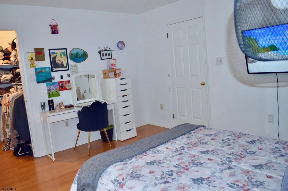 4738 Andorea Dr#180 Mays Landing, NJ 08330