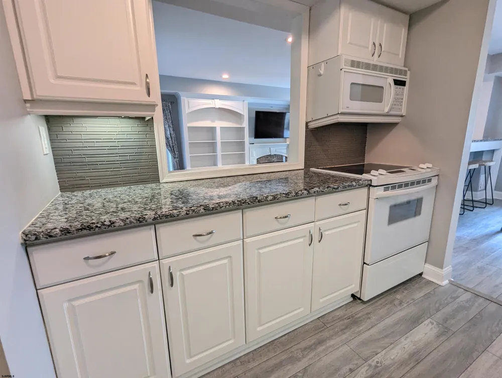 18 Greate Bay Somers Point, NJ 08244