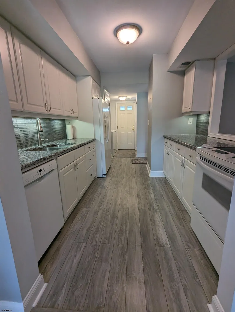 18 Greate Bay Somers Point, NJ 08244
