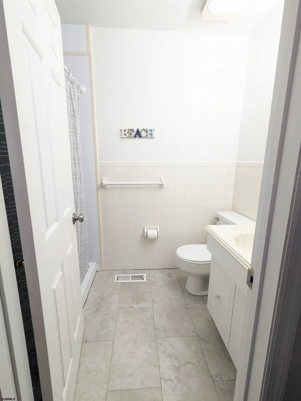 18 Greate Bay Somers Point, NJ 08244