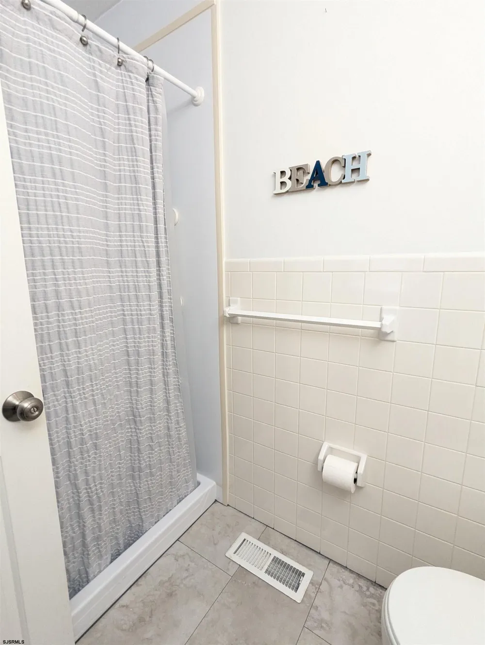 18 Greate Bay Somers Point, NJ 08244
