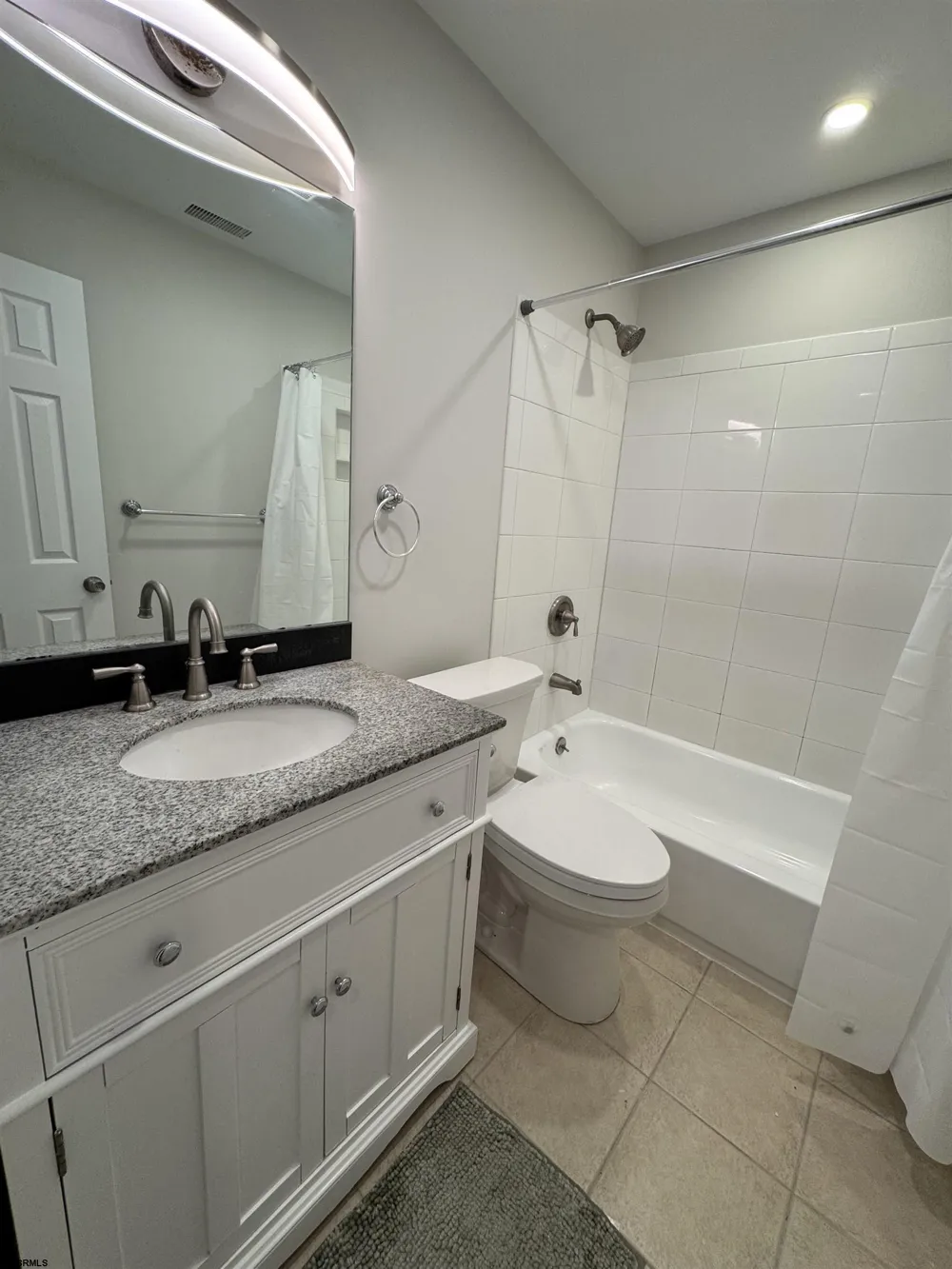 3221 Juniper Ct Mays Landing, NJ 08330
