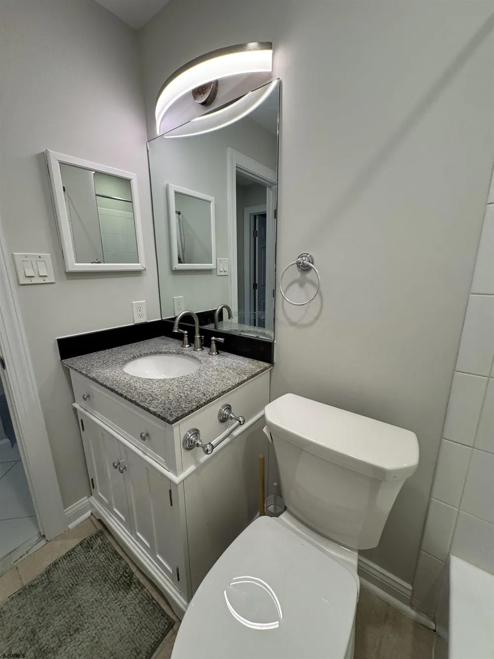 3221 Juniper Ct Mays Landing, NJ 08330