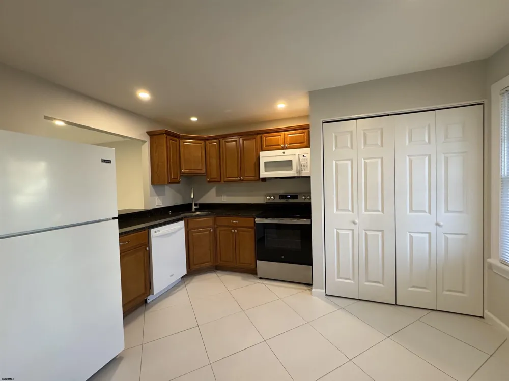 3221 Juniper Ct Mays Landing, NJ 08330