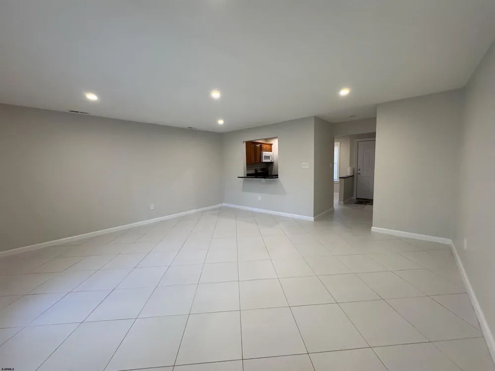 3221 Juniper Ct Mays Landing, NJ 08330