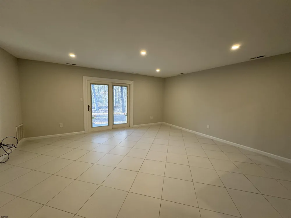 3221 Juniper Ct Mays Landing, NJ 08330