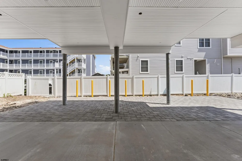 4411 Landis Sea Isle City, NJ 08243