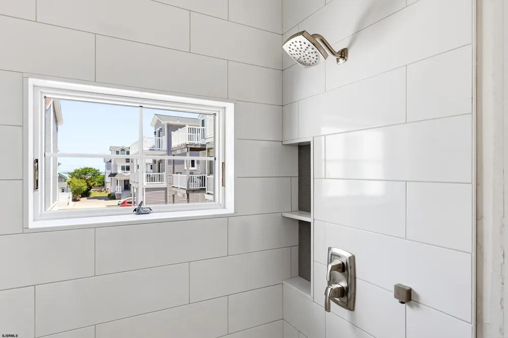 4411 Landis Sea Isle City, NJ 08243