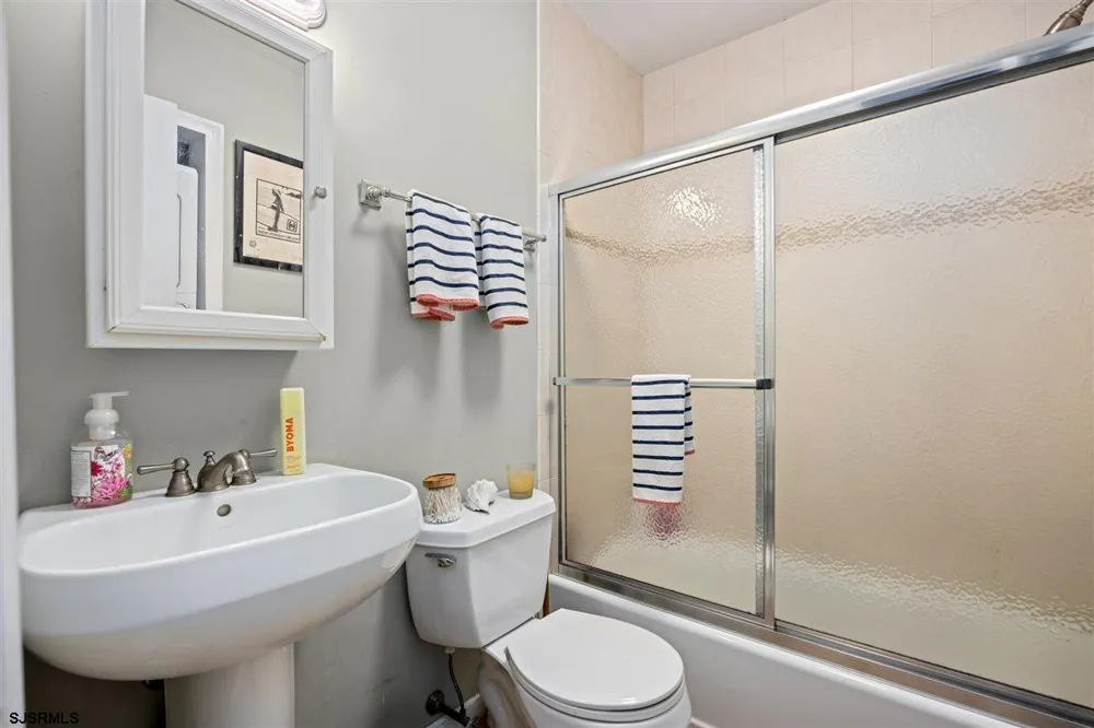 2707 Ventnor Ave Longport, NJ 08403