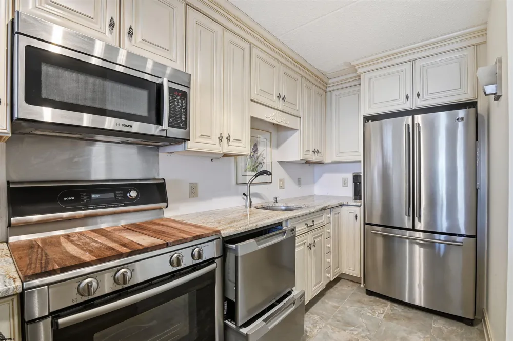 2700 Atlantic Ave Longport, NJ 08403