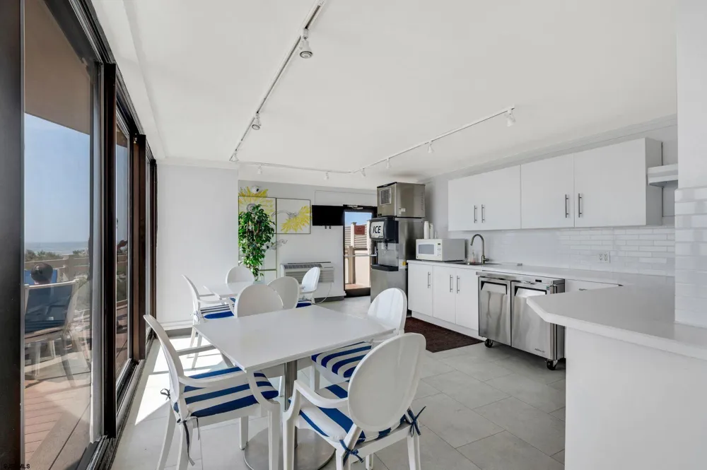 2700 Atlantic Ave Longport, NJ 08403