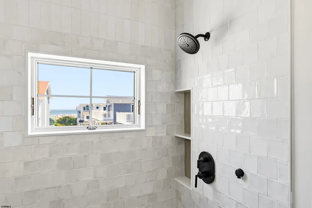 4411 Landis Sea Isle City, NJ 08243