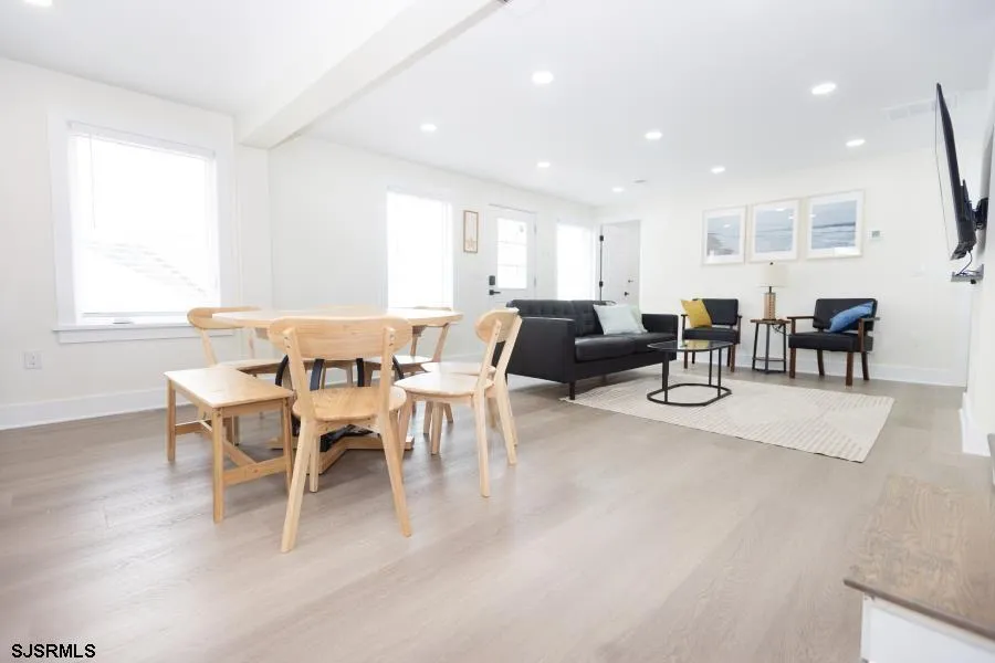 215 E Leaming Ave Wildwood, NJ 08260