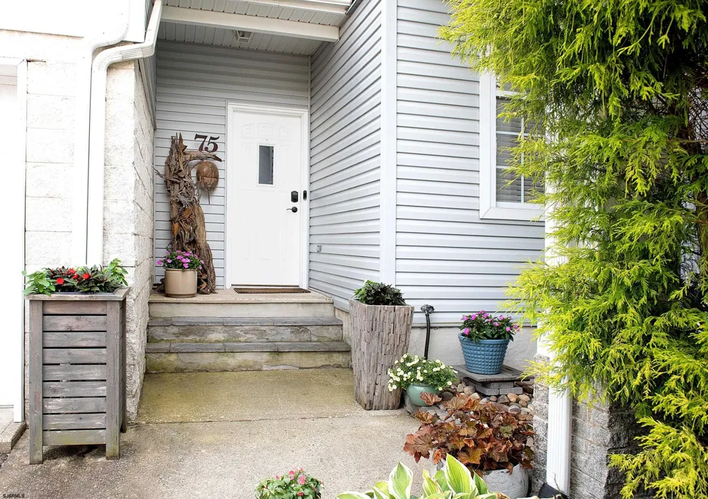 75 E Woodland Ave Absecon, NJ 08201