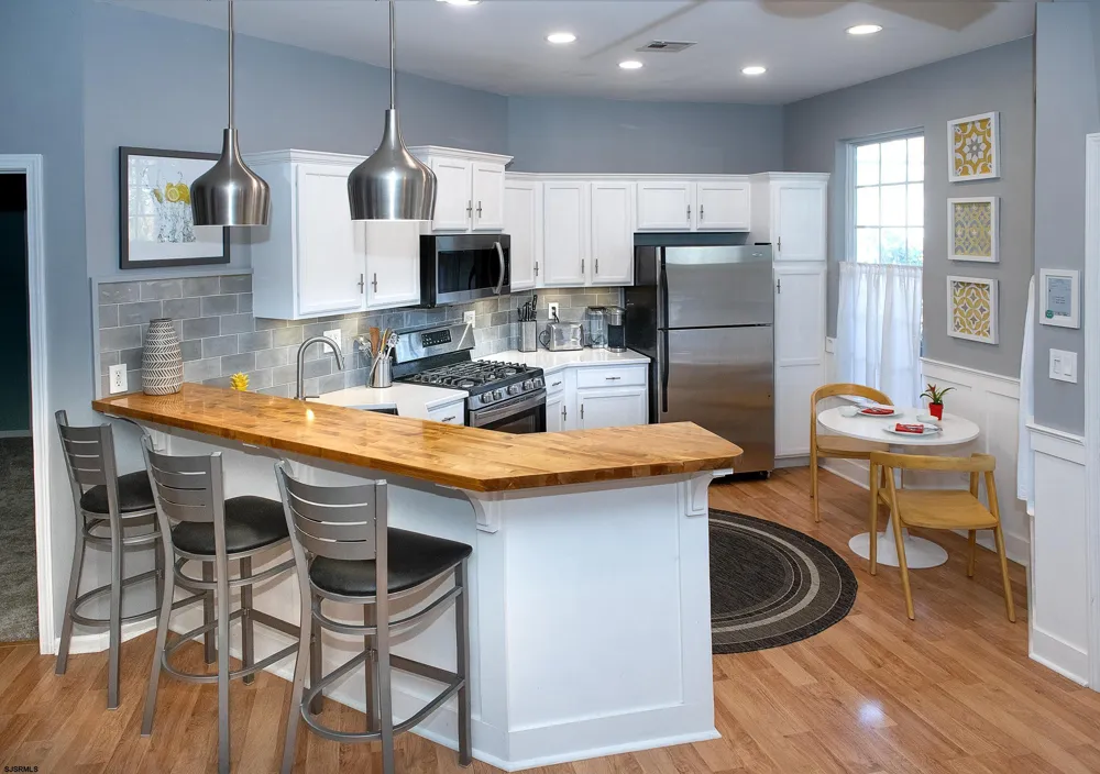 75 E Woodland Ave Absecon, NJ 08201
