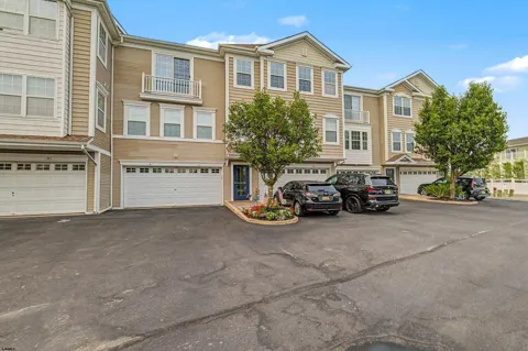 6 Bayside Dr