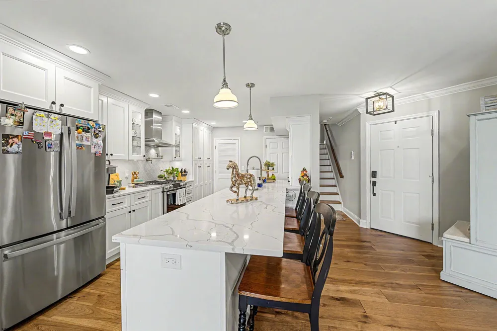 6 Bayside Dr Somers Point, NJ 08244