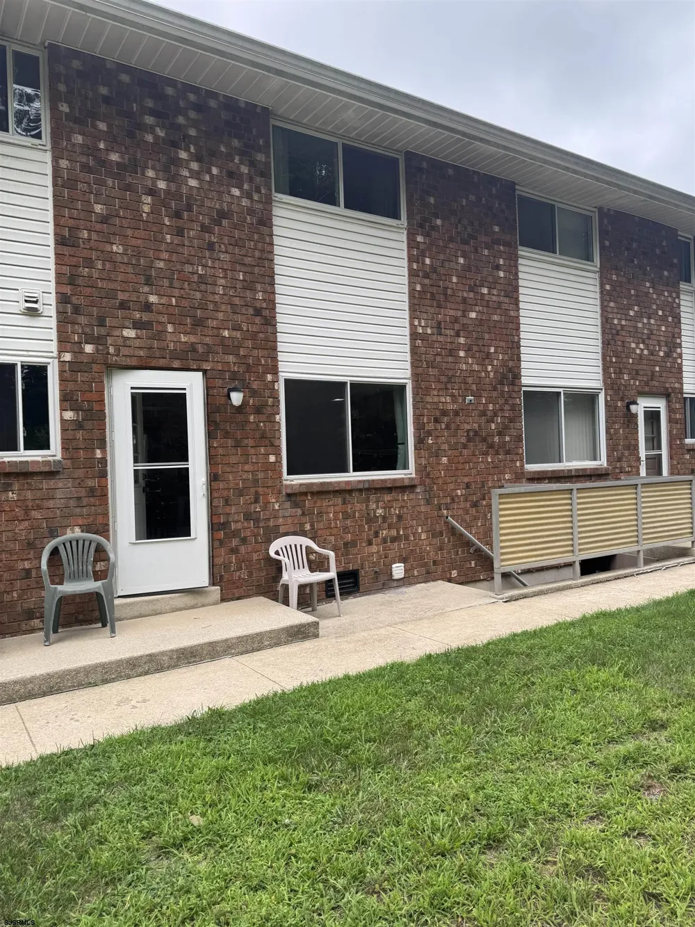 10 Toni Lynn Ct Hammonton, NJ 08037