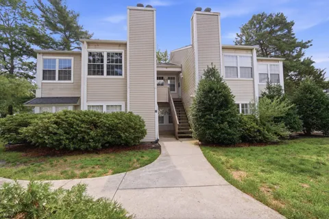 17 Driftwood Ct