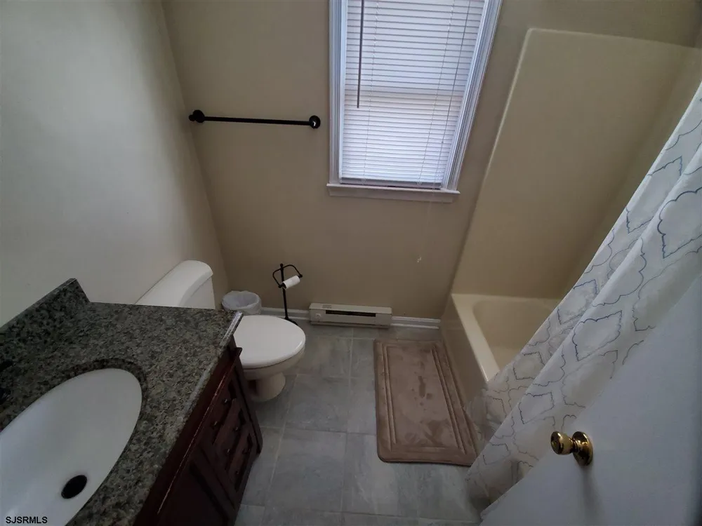 9720 Winchester Ave Margate, NJ 08402