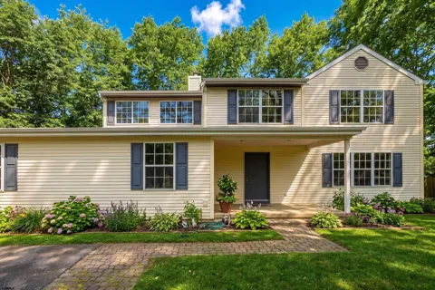 1 Broadmoor Dr