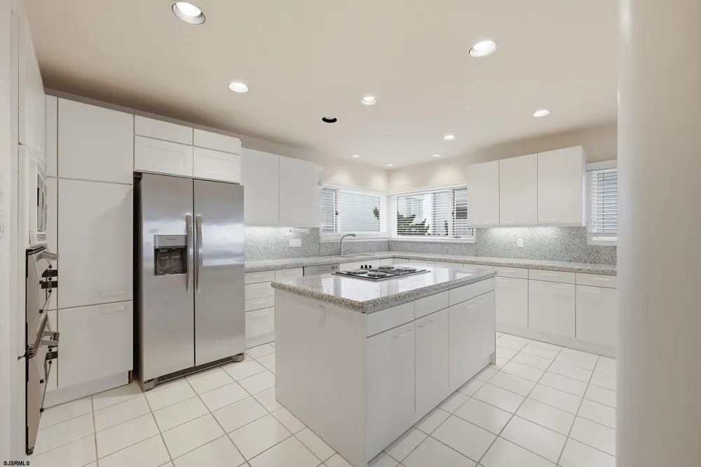 119 S 11th Ave Longport, NJ 08403