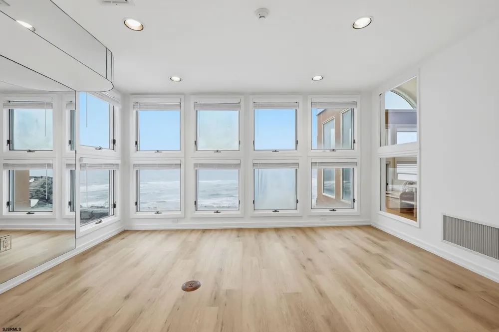 119 S 11th Ave Longport, NJ 08403