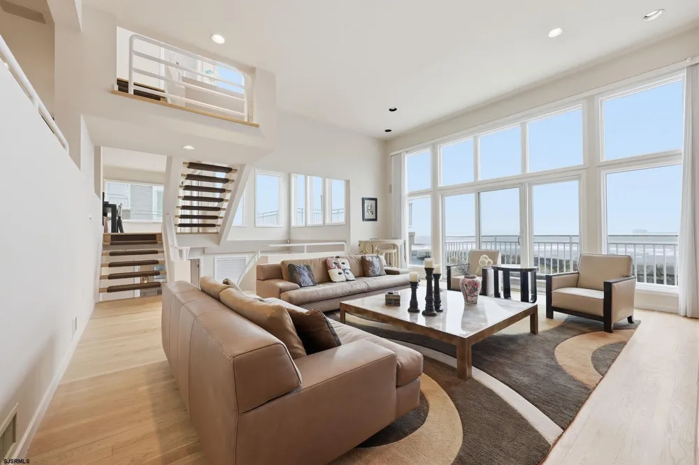 119 S 11th Ave Longport, NJ 08403