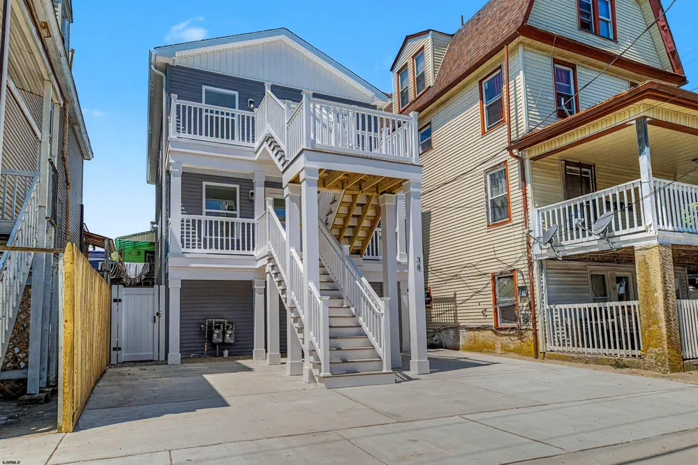 38 N Boston Ave Atlantic City, NJ 08401